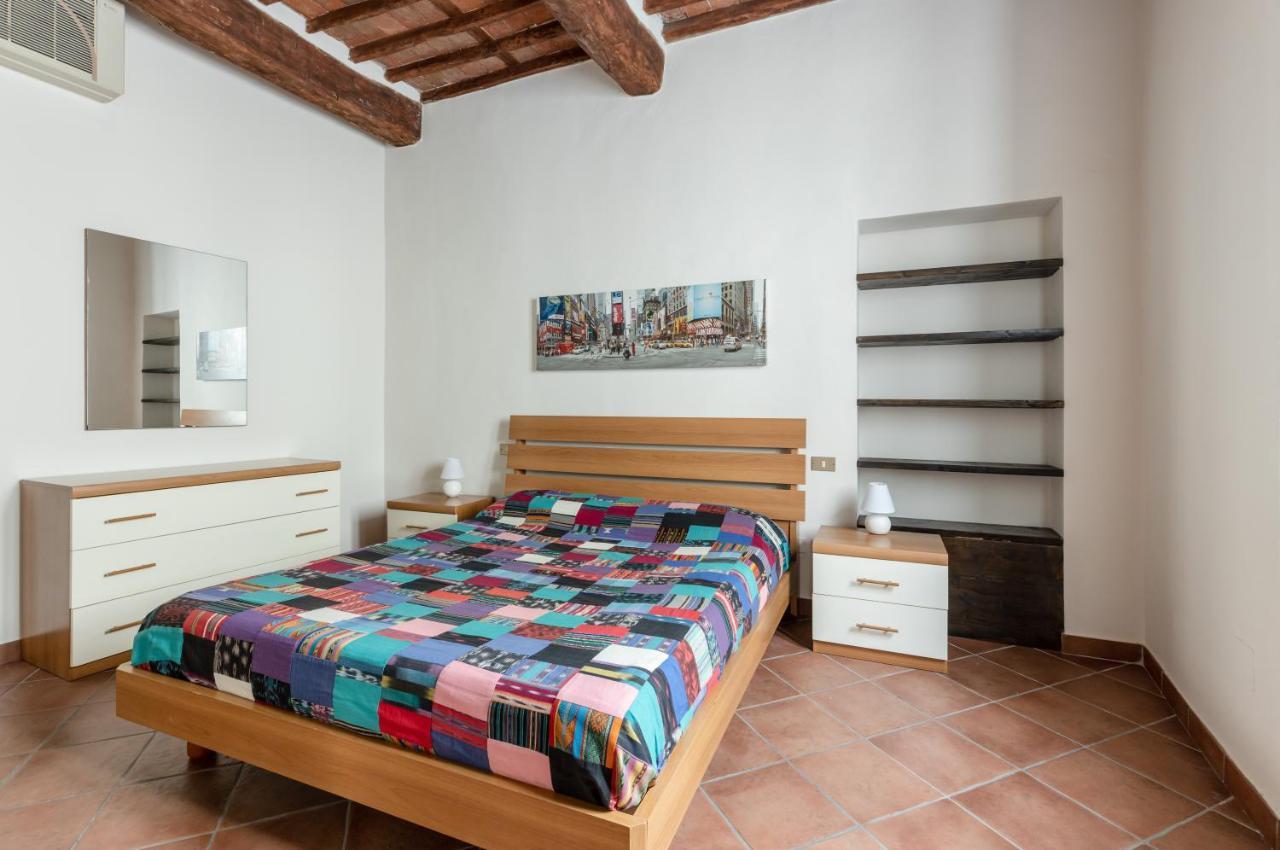 Lucca - Piazza Dell'Anfiteatro Central Apartment! Εξωτερικό φωτογραφία